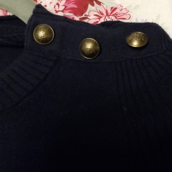 Xs Abercrombie and Fitch sweater - Picture 3 of 3